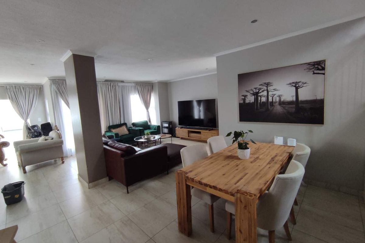 THATCHFIELD SECURITY ESTATE - 4 BEDROOM HOUSE - Photo 2