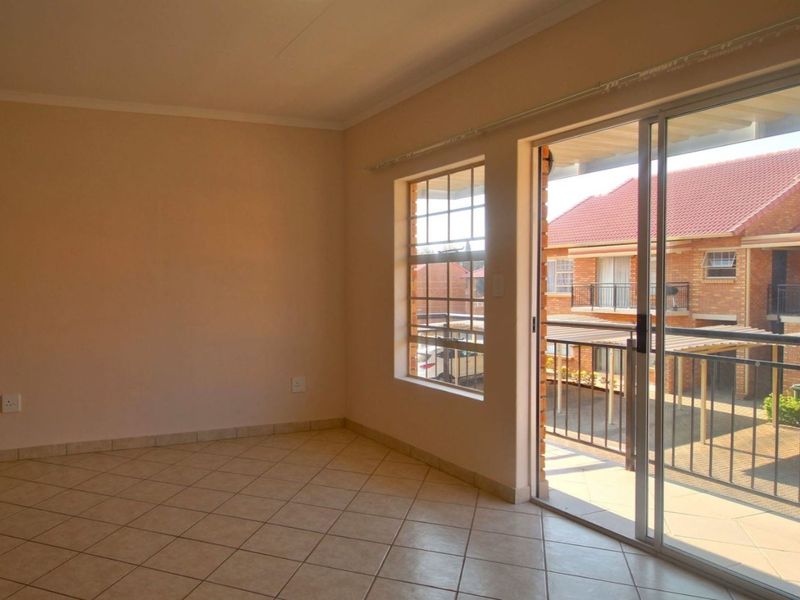 1 Bedroom Apartment in ELARDUSPARK - Photo 4