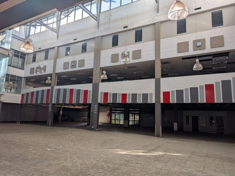 10,000 m2 Warehouse | 4,800 m2 Offices | 18,642 m2 Stand - Industrial Redevelopment Opportunity - Photo 3