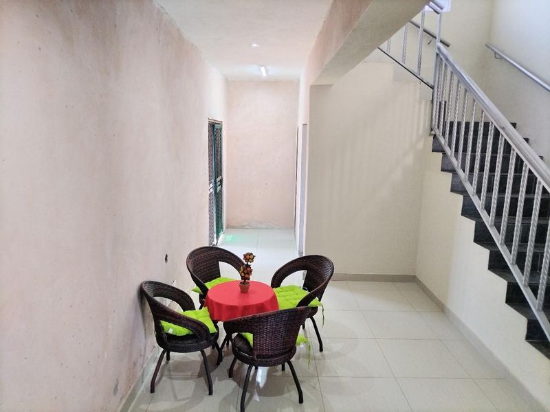 This House has endless opportunities, Best for a big family or investment purposes - Photo 4