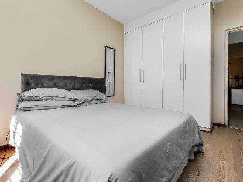 Charming 2-Bedroom 1 Bath Garden Apartment for Sale - Photo 9