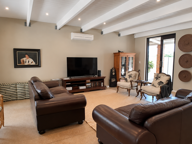 FOR SALE | KLEIN WINDHOEK | N$6,850,000 excl Costs - Photo 7
