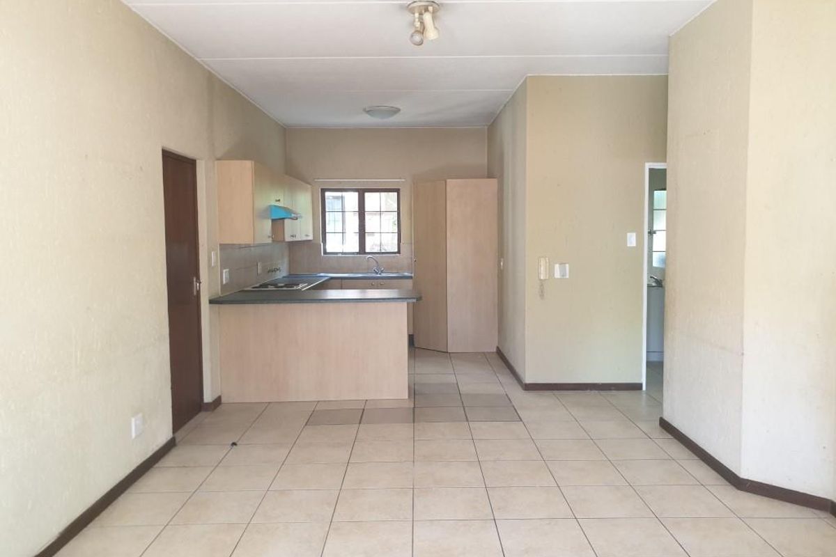 2 BEDROOM GARDEN APARTMENT FOR SALE IN PAULSHOF - Photo 3