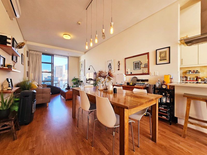 Welcome to Your Perfect Urban Retreat at Soho on Strand - Photo 9