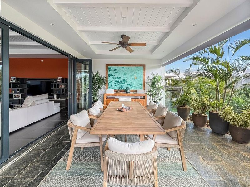 SPECTACULAR PENTHOUSE WITH PANORAMIC OCEAN & RIVER VIEWS - Photo 4