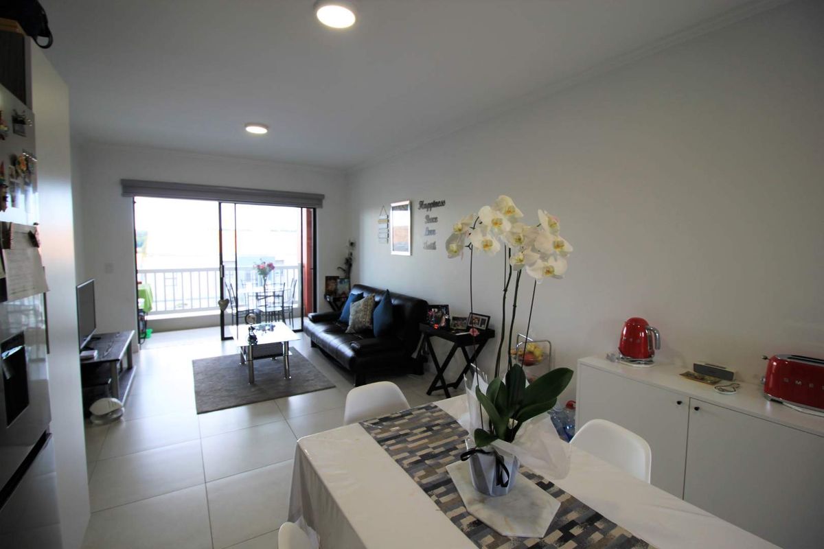 2 Bedroom First Floor Apartment in The River Club - Photo 3