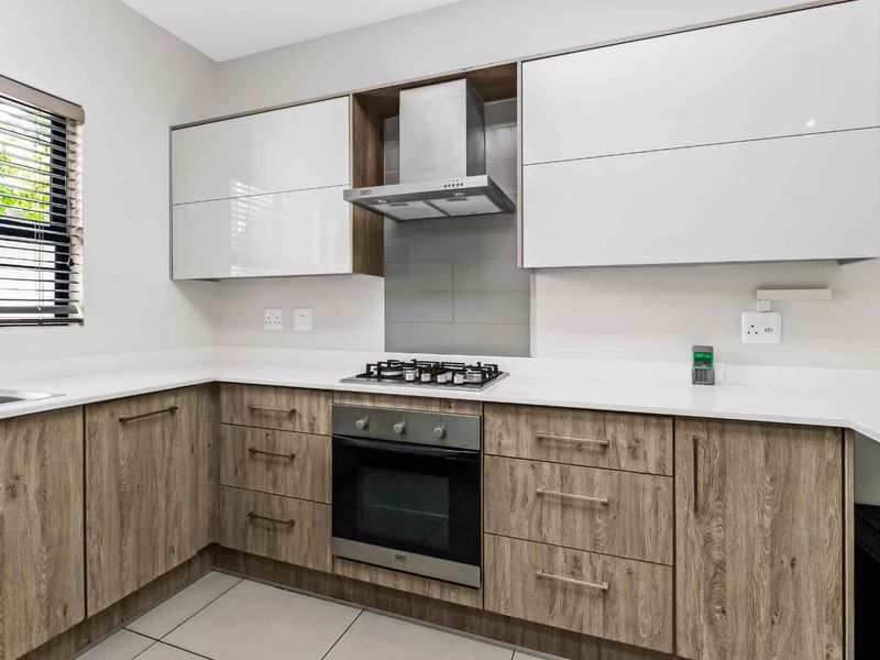 Superb 3 Bedroom 2 Bathroom Garden Unit For Sale in Broadacres - Photo 9