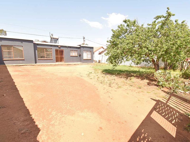 Vacant Land With Potential Rental Income - Photo 3