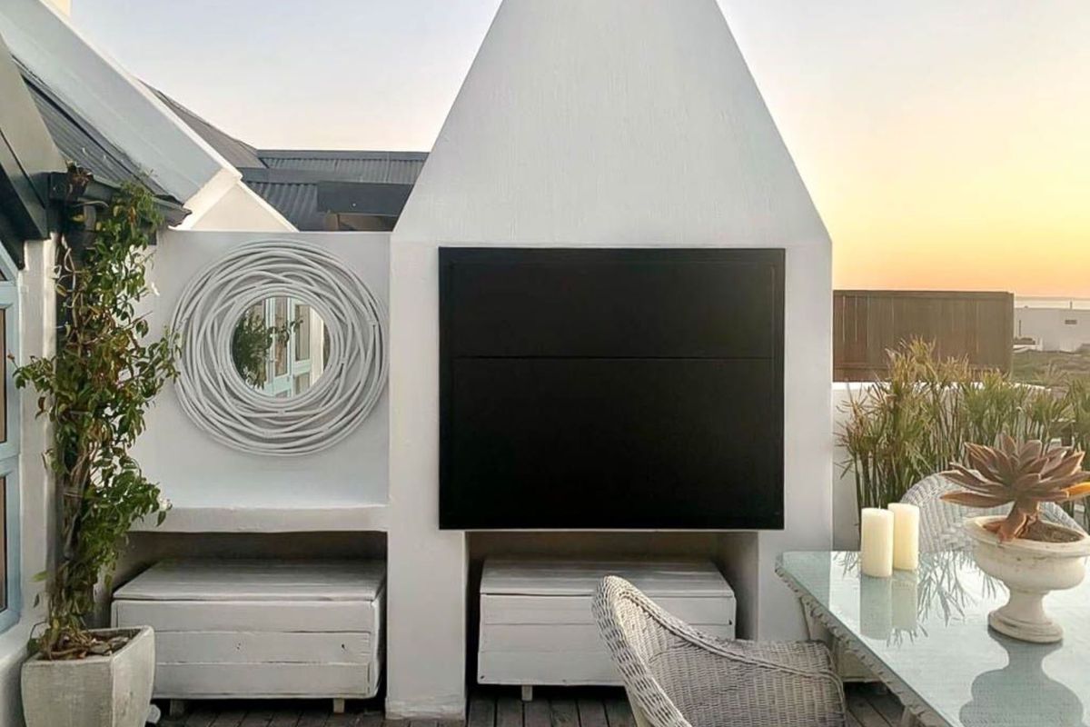 3 Bedroom townhouse with magnificent sea views for rent - Photo 2