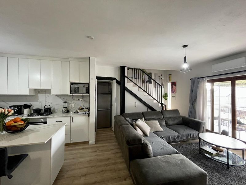 Stylish, Spacious and Move-In Ready in Sought-After Eldo Lakes East - Photo 4