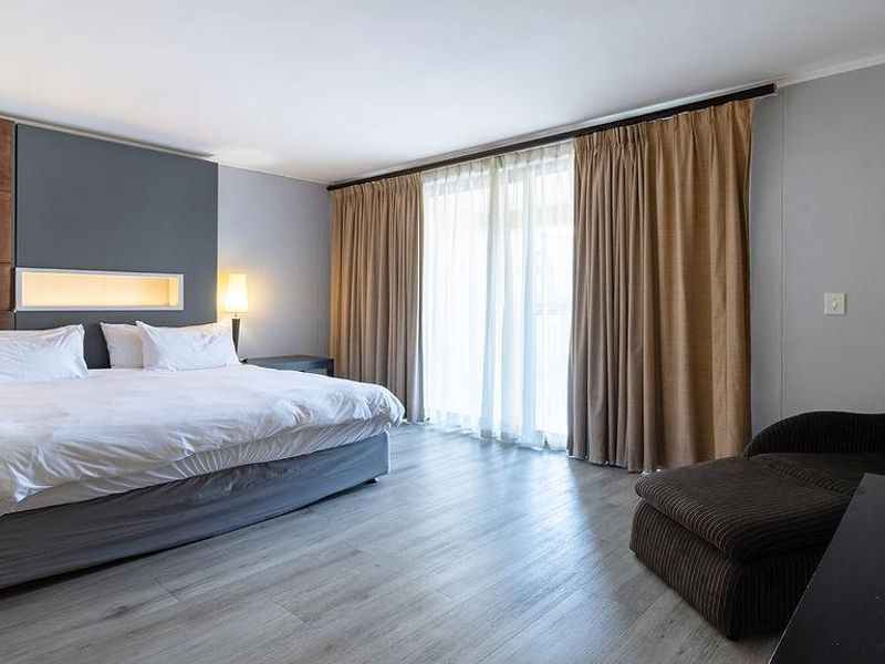 Superior Studio Deluxe Hotel Suite For Sale In Island Club Hotel - Photo 7