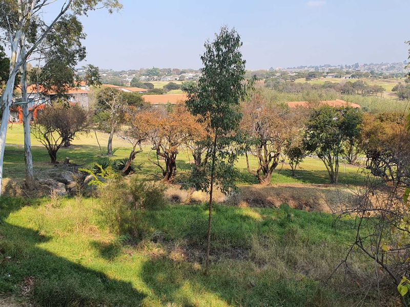 Beautifully maintained 2 bedroom apartment for rental in Jackal Creek Golf Estate R9000 Available 1 September - Photo 3