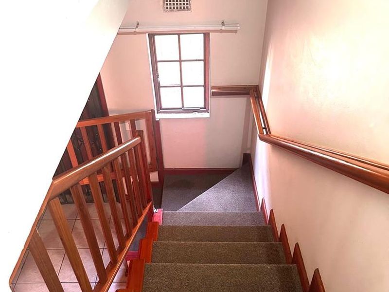 Elegant Townhouse Living with Staff Accommodation & Modern Comforts - Photo 6