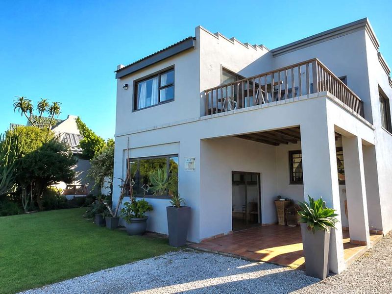 Versatile Coastal Home with Income Potential in Kleinbaai - Photo 2