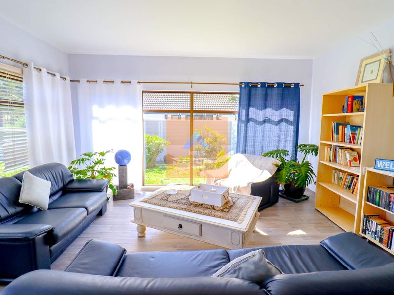 Sea Front Home For Sale in Vineta, Swakopmund - Photo 4