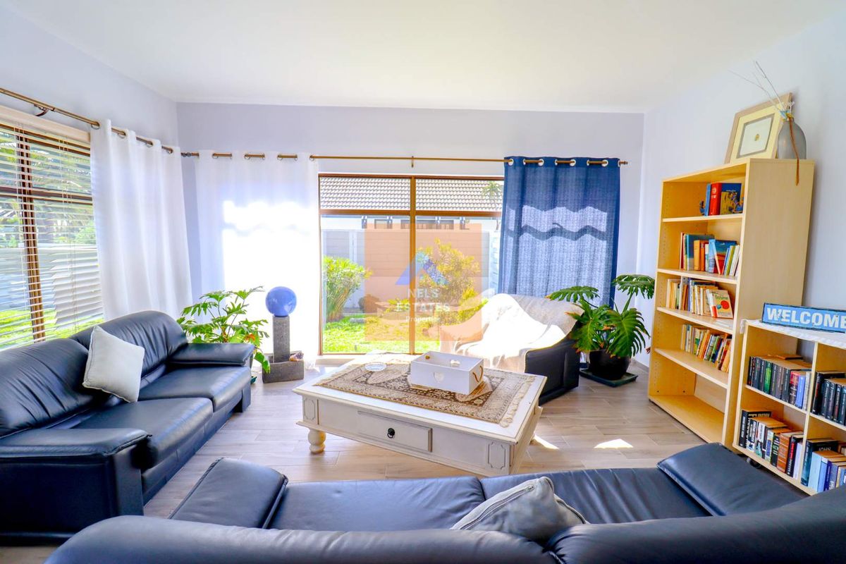 Sea Front Home For Sale in Vineta, Swakopmund - Photo 4