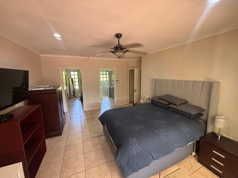 Charming 3-Bedroom Townhouse in Peaceful Gillitts – Ideal Family Living - Photo 8