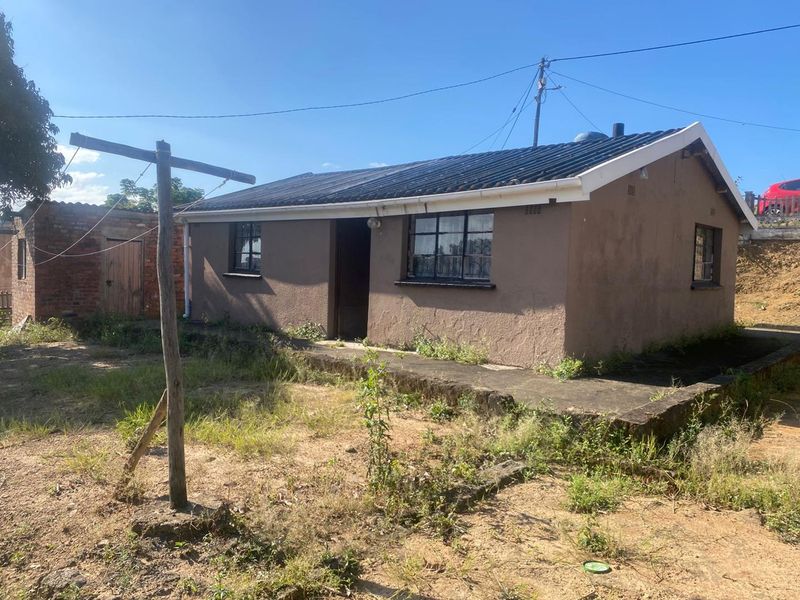 2 Bedroom House for Sale in Umlazi H Section - Photo 3