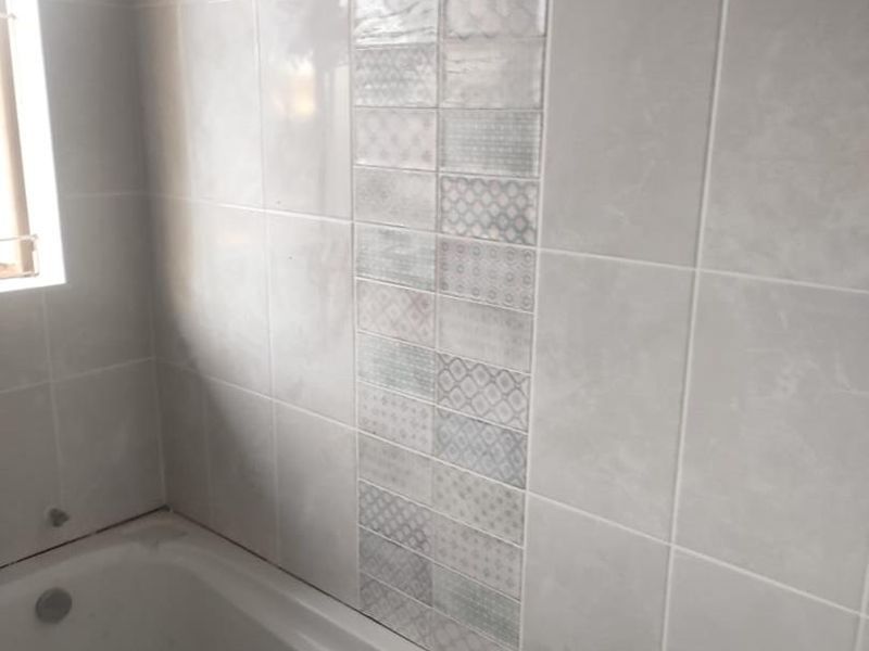 4 Bedroom family home to rent in Pellissier - Photo 8