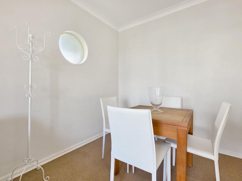 Central Location in a Quiet Block - Photo 9