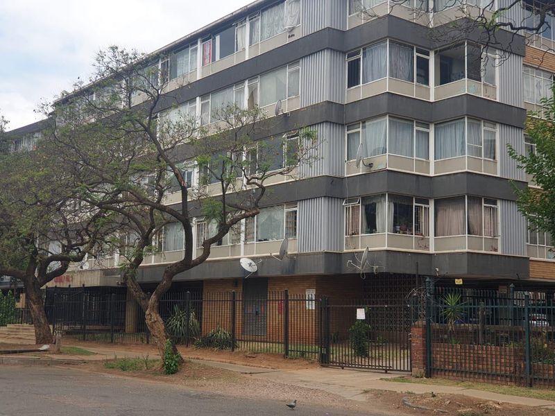 Delightful Apartment - Photo 2