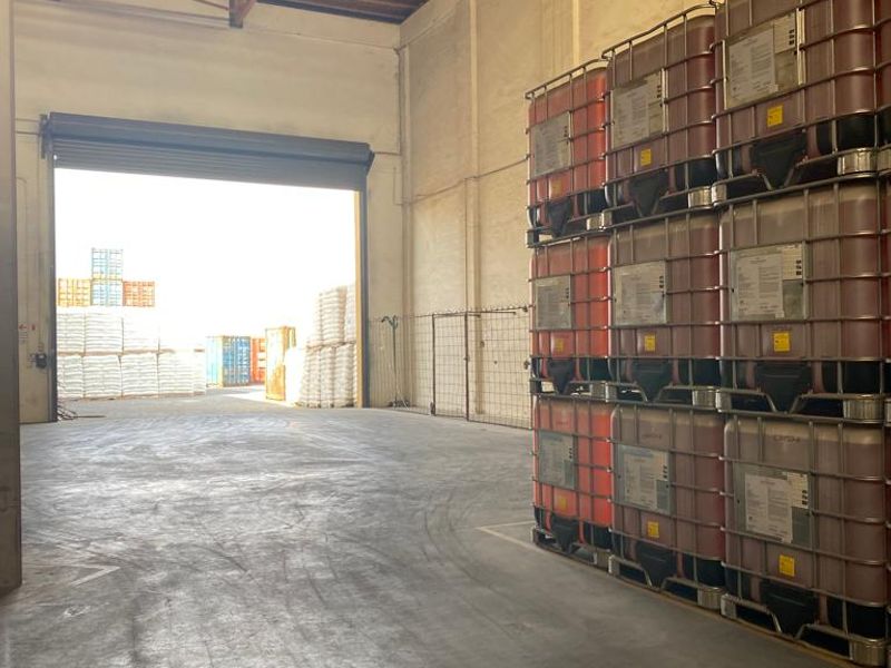 Walvis Bay harbour - Industrial facility with office building and 5 Warehouses - Photo 5