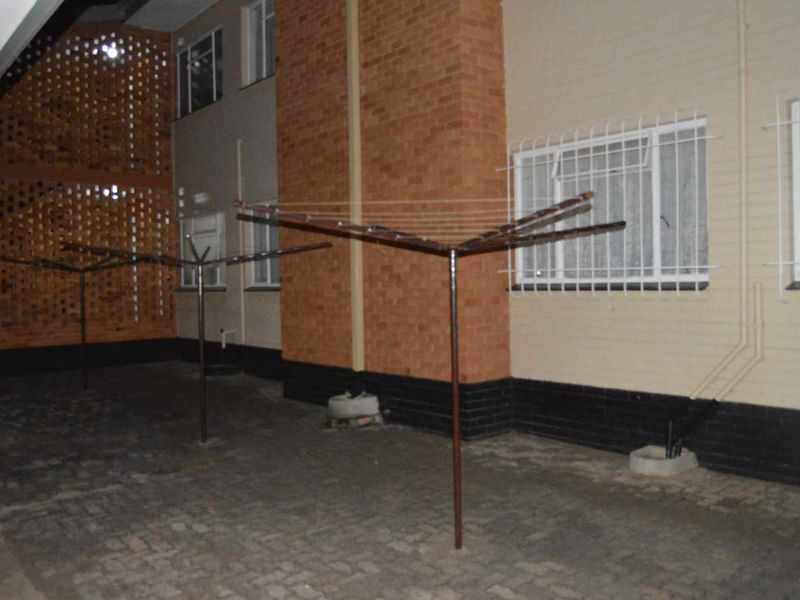 Neat Flat in Meyerton - Photo 10