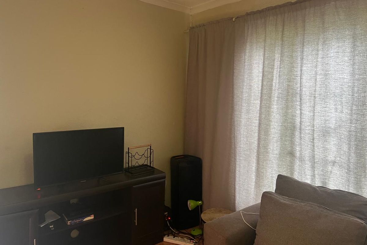 3 bedroom house for sale - Photo 5