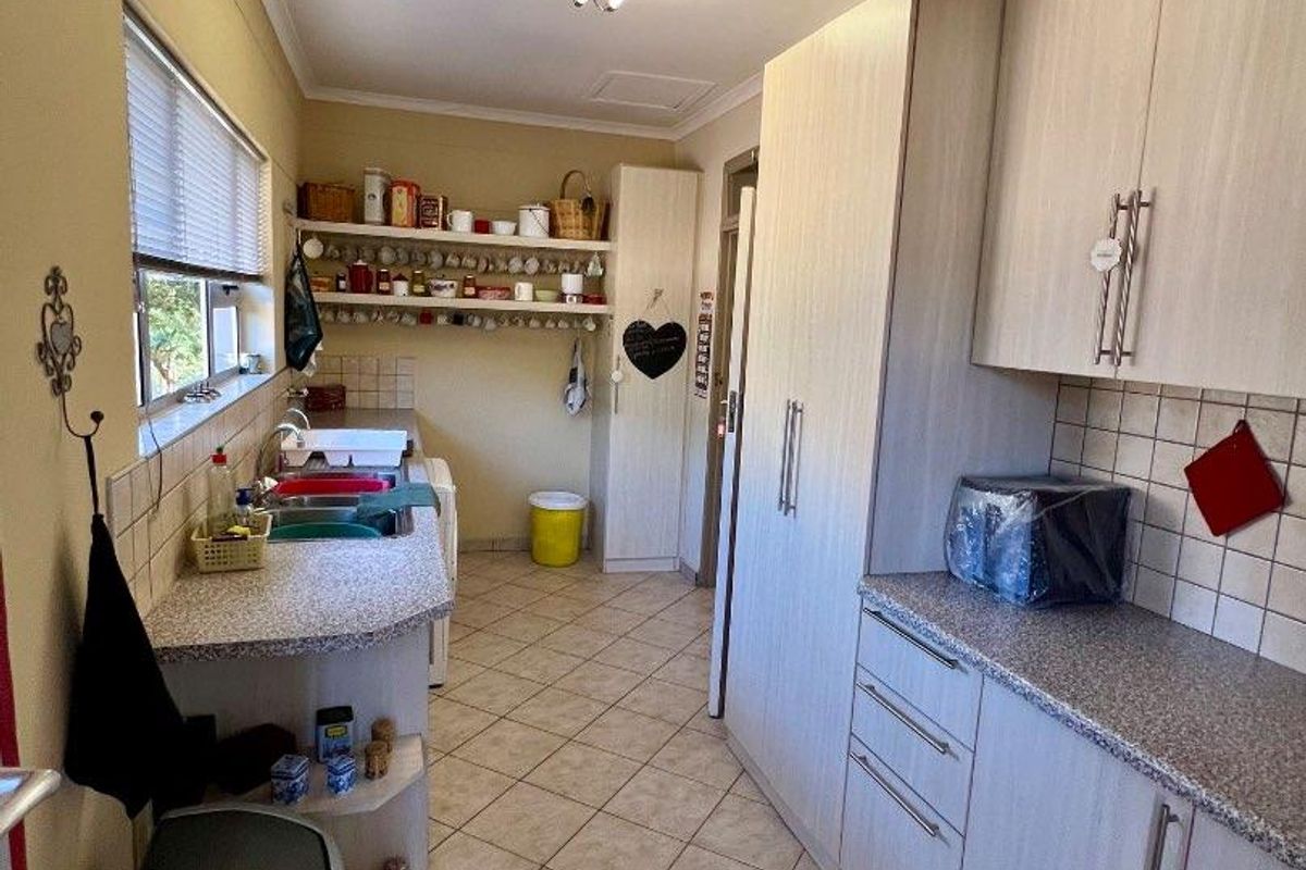 One level home for sale - Photo 5