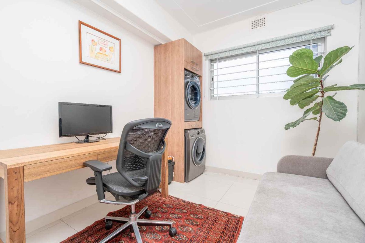 Airbnb Friendly 2 Bed Investment - Photo 5