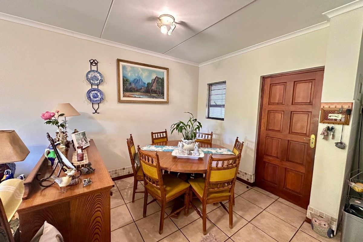 3 bed 2 bath loft cluster - Photo 5