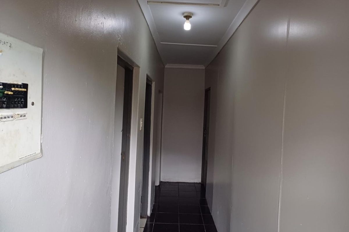 Affordable 2-Bedroom Rental Unit, Immediate Availability in Arboretum - Photo 4
