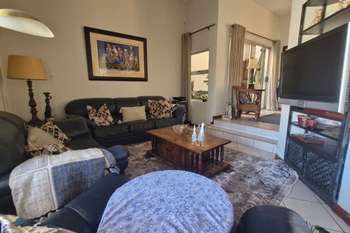 Luxury Awaits: Secure Home with Pool & Staff Quarters! - Photo 4