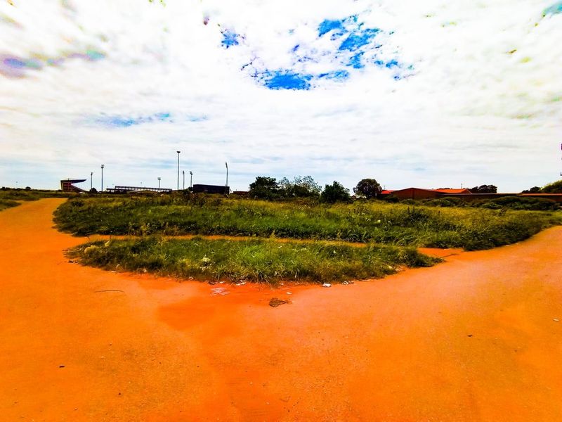Vacant land on the market near Vosloorus stadium - Photo 3