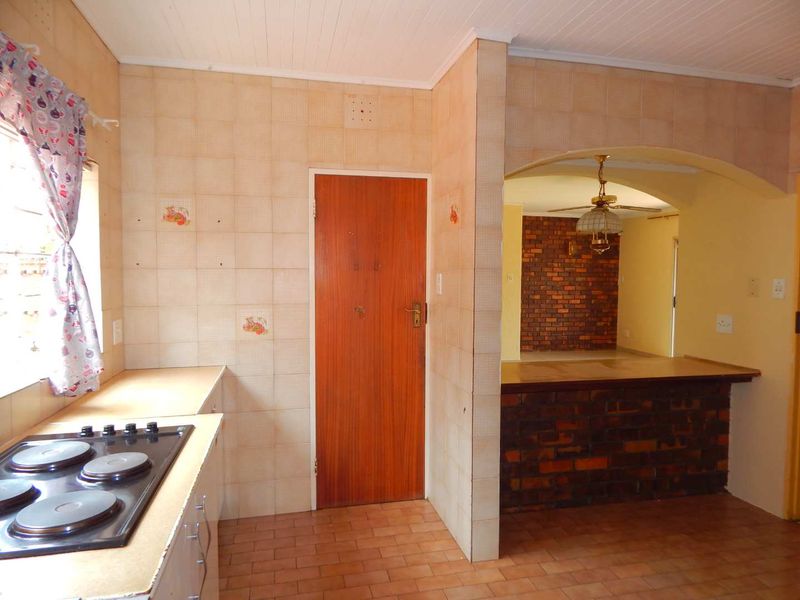 House Available for Rent - Photo 9