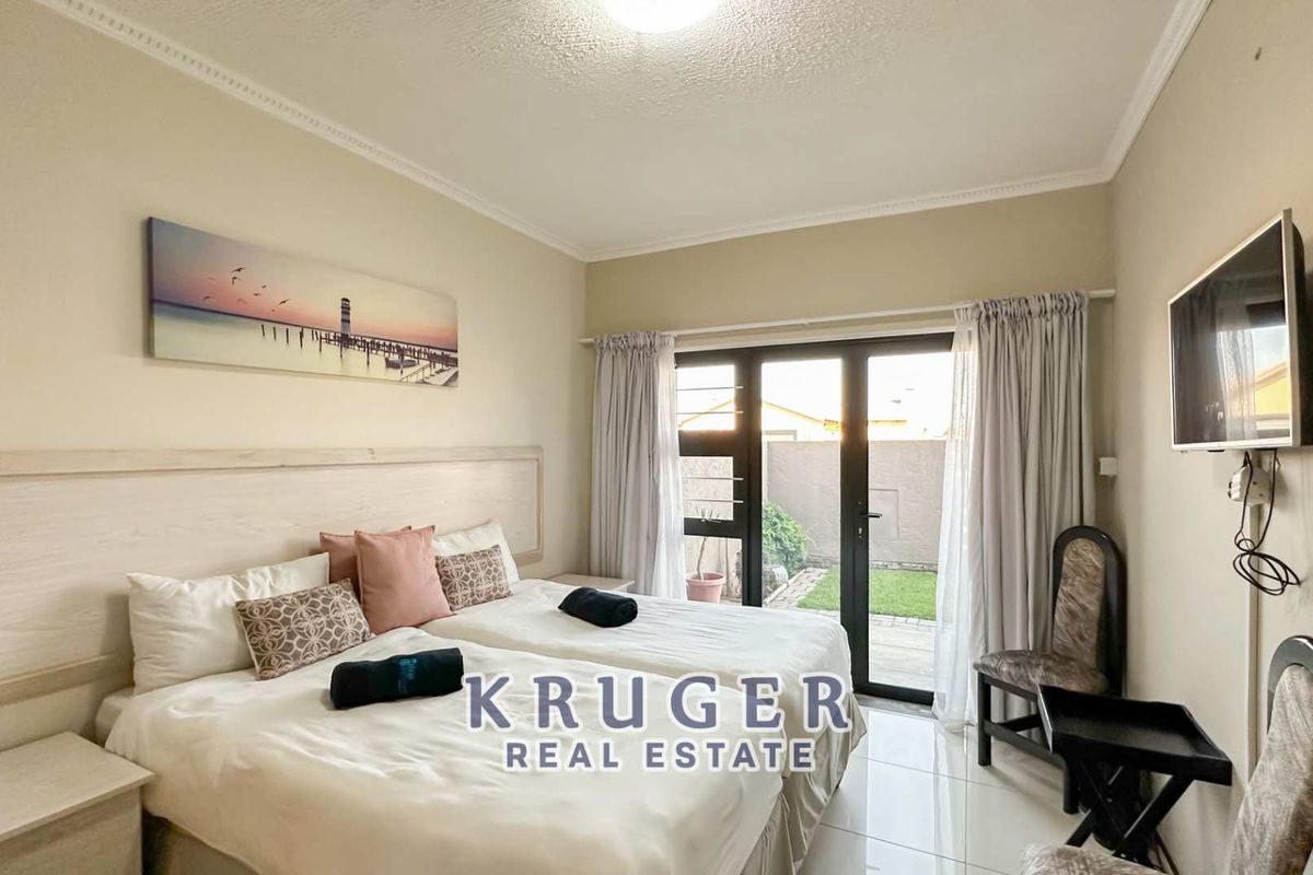 Character-Filled Home with Spacious Living - Photo 5