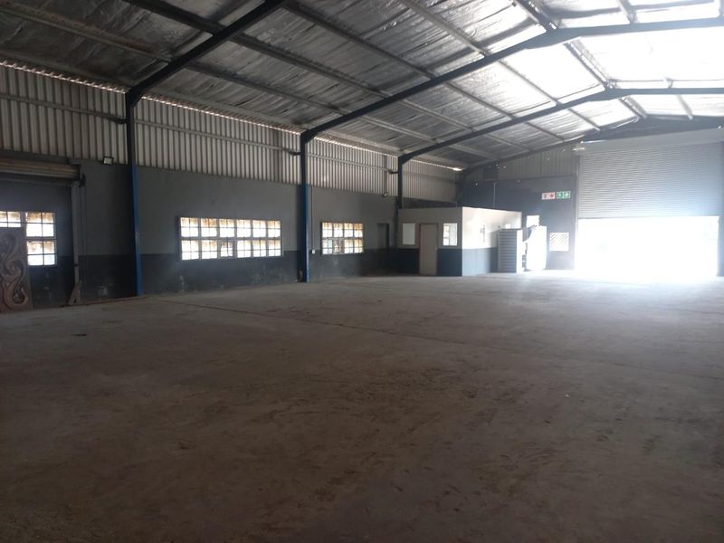 Secure Warehouse in Alton Industrial Hub, Richards Bay - Photo 2
