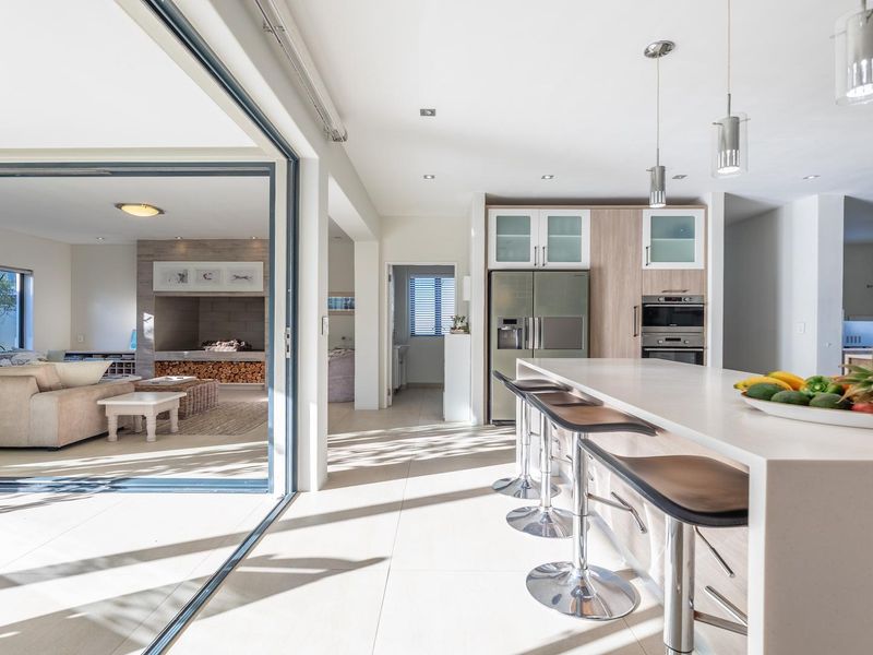 First Impressions Last - Photo 10