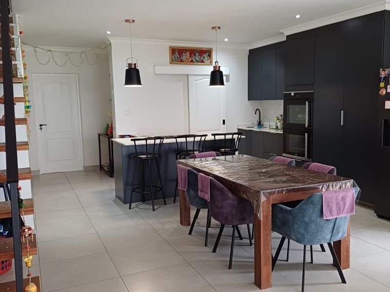 Your Dream Home Awaits in Bryanston - Photo 4