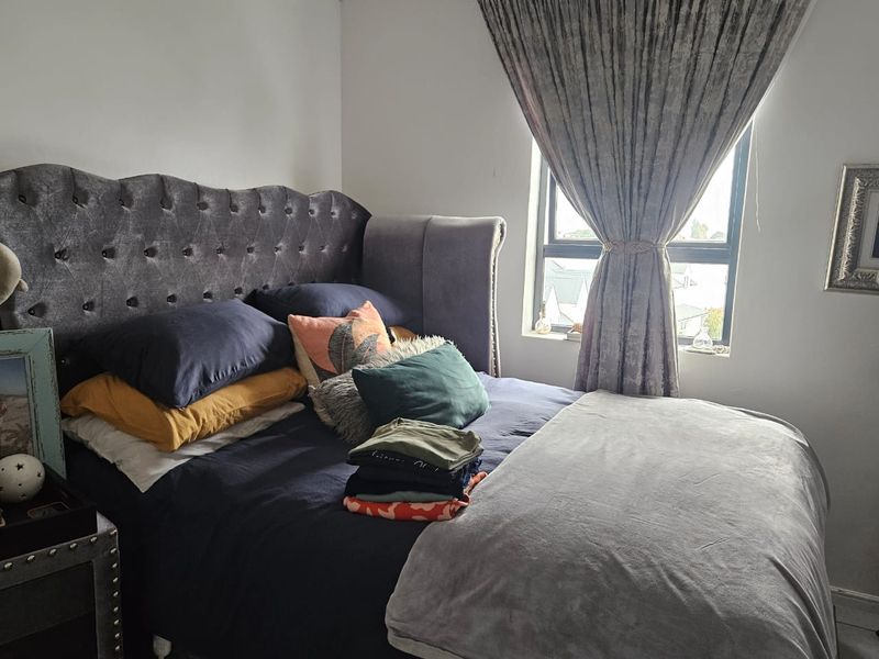 2 Bed 1 Bath Unfurnished First Floor Endevour Mariners Village 1/9 - Photo 4