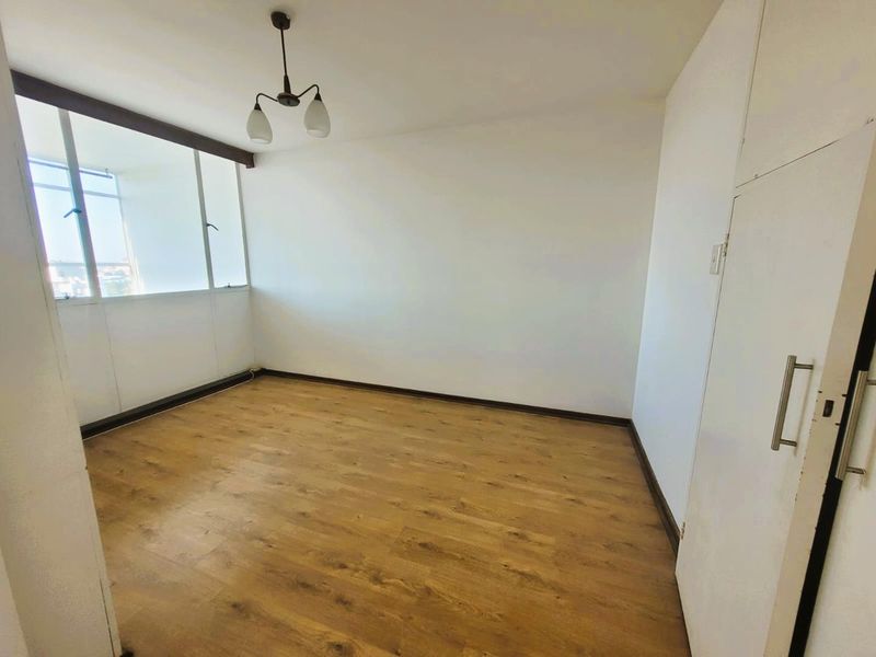 **Charming 1.5-Bedroom Apartment with Stunning Views in Durban** - Photo 4