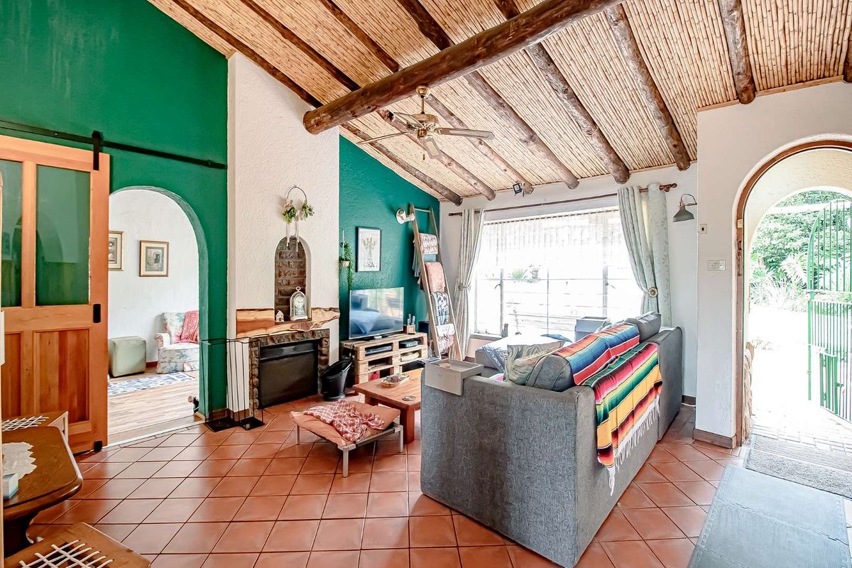 Well-loved for Family home in Doringkloof. - Photo 4