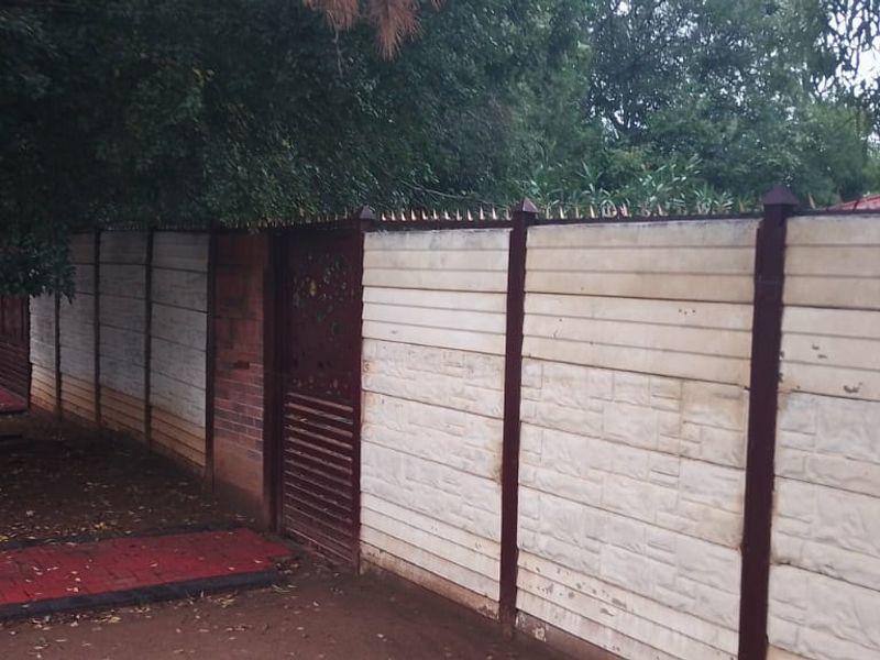 well located bisiness right very neat property - Photo 7