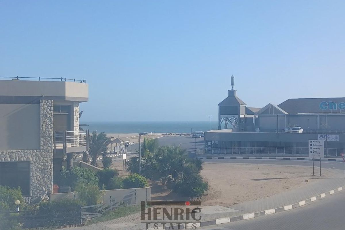 Grand Old Lady with Seaview - Photo 5