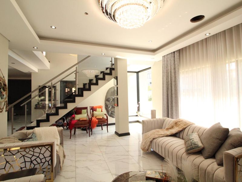 4 Bedroom Modern Home with Exceptional Finishes for sale in Blue Valley Golf Estate - Photo 5