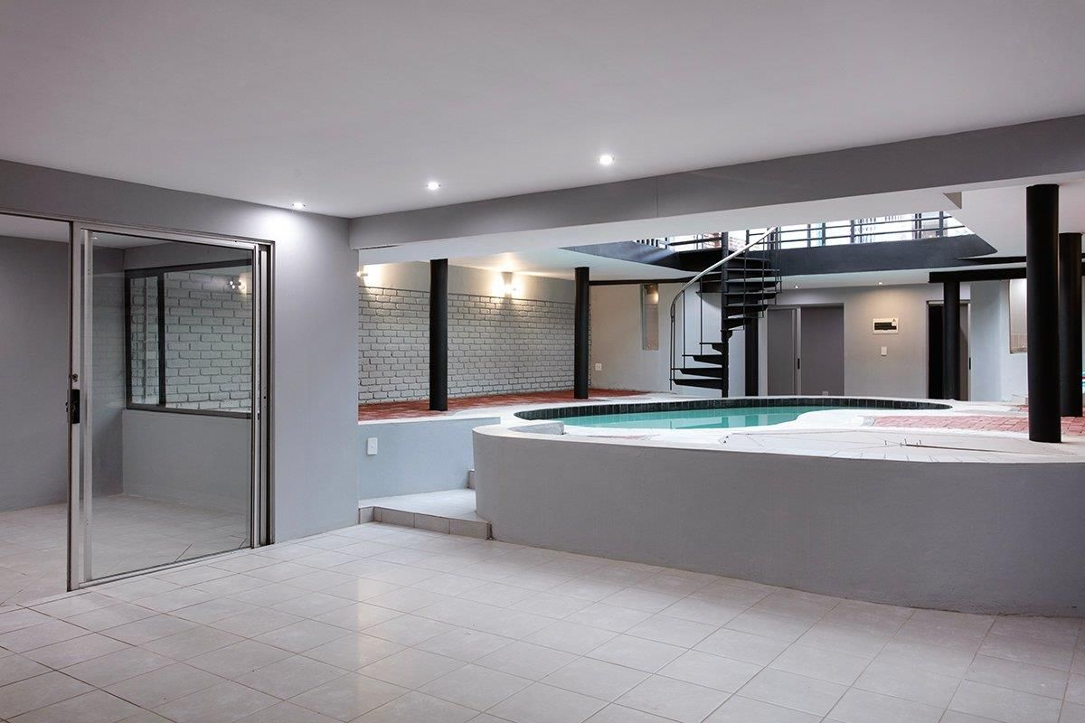 Stunning accommodation in Hatfield - Photo 5
