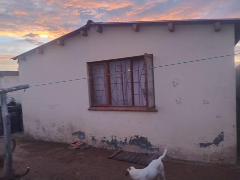 FOR SALE:3 bedrooms house for sale in,Kuisebmund, Walvis Bay, Selling price N$585000 cost included. - Photo 4