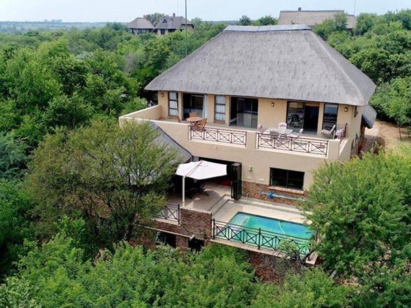 Property for Sale: Stunning 6-Bedroom House in Boschenvaal Eco Estate - Photo 2
