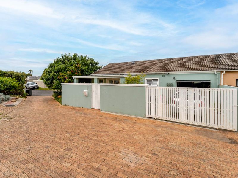 Sought-After Property in Hazelwood Park, Sun Valley - Photo 2