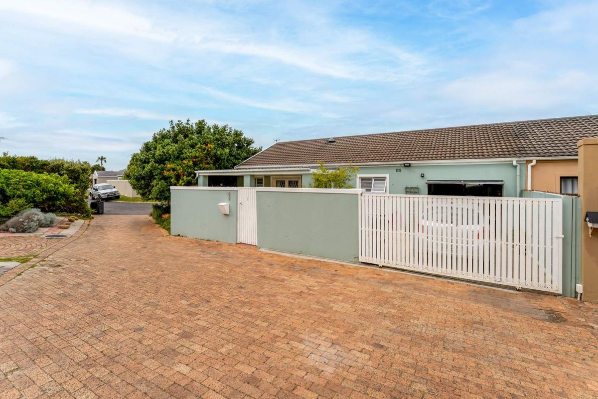 Sought-After Property in Hazelwood Park, Sun Valley - Photo 2